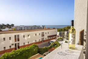 Renovated Oasis Ocean View 1BD Wi-Fi Beach 3 min